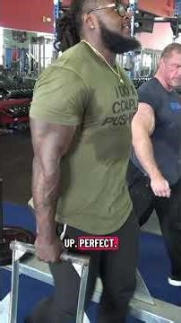 How Farmer's Walks Creat An INSANE UPPERBODY.😤
