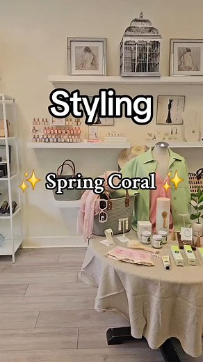 We're all about the coral this season 﫶 - - - #supportinglocal #canadianbrand #alamode #oakbay #victoriabc #yyj #upscaleresale #consignmentboutique #styling | A La Mode Consignment Victoria | Facebook