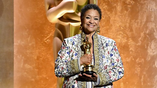 Debbie Allen shares childhood story about her big sister, Phylicia Rashad, saving her from bullies
