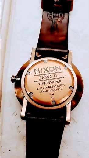 Nixon the Porter watch battery change