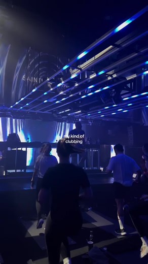 Experience Clubbing in Amsterdam with Saints & Stars