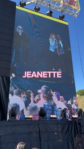 JEANETTE - El Muchacho de los Ojos Tristes | Besame Mucho Fest 2023