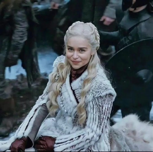 Emilia Clarke's Pardon Dance Performance