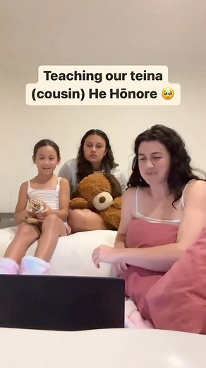 4.5K views · 1.4K reactions | Waiata Singalong  He Hōnore We taught our little cousin this song today on our whānau holiday! This classic waiata, created by Taina Piripi Ngarimu, is derived from a Ringatū prayer based on Luke 2:14. Not bad for an hour’s practice nē 朗 What should we teach her next? . . . #waiata #hehōnore #kapahaka #kapahakalife #manamāori #teaomāori #tereomāori #manawahine #māoriworldwide #learnmāoriabroad #learnmaoriabroad | Learn Māori Abroad | Facebook