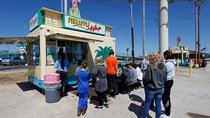 Spring, and Pineapple Whip, return to Springfield