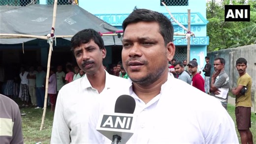 #WATCH | West Bengal Repolling | South 24 Parganas: BJP candidate from Magrahat Paschim constituency, Goursundar Ghosh says, "Repolling is being held at 11 booths in the constituency. From what we have come to know, complaints were made regarding 'booth jam' here, due to which voters could not vote. ECI did a scrutiny...Several booths had EVMs with tapes pasted on them and several other booths had perfume sprinkled on the EVM. At a booth I visited, there was adhesive on the EVM...I am confident 