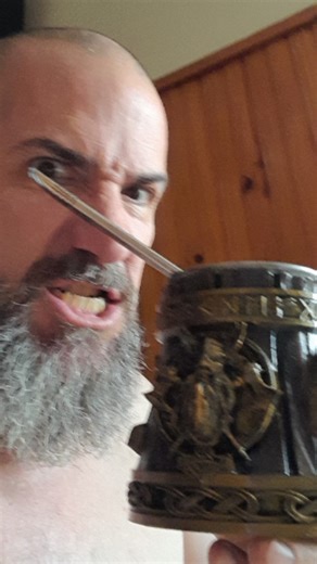 Los vikingos.tambien toman mate 😂😂 A base de yerba mate,eneldo e hidromiel 💪 | Sebastián Cast