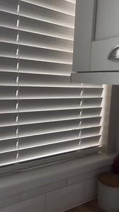 Wooden Blinds Made To Measure - How does it work? 1️⃣ - Order free samples 2️⃣ - Measure up! Make sure to follow our measuring and fitting guides 3️⃣ - Place your order 4️⃣ - We will do the rest 🙌🏼 Need your blinds fast? We have FREE Next Day Dispatch on selected products! | WoodenBlinds.co.uk