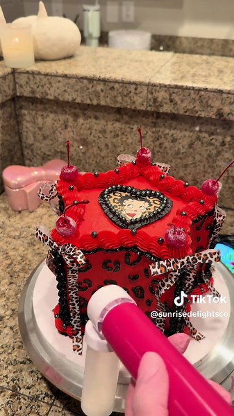 Sahar Nawaz on TikTok