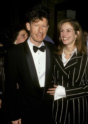 TBT: Lyle Lovett and Julia Roberts Got Married After Dating for Just a Few Weeks