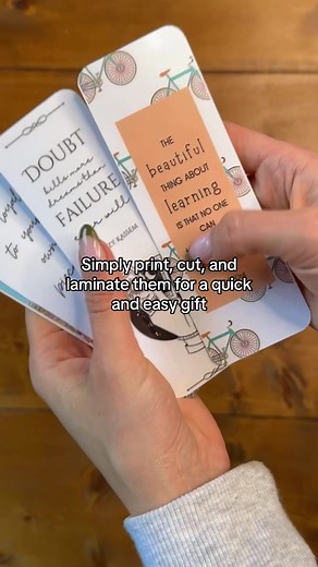 These motivational bookmarks are an easy, thoughtful, and affordable gift for students - especially if teach English Language Arts 📚 Each bookmark features a motivational quote from public figures that your students adore. Simply print, cut, and laminate! These bookmarks are perfect as an end of the year gift for students, or even to welcome new students at the start of the new school year. ✨ #studentgifts #endoftheyear #endofhighschool #highschoolgraduation #middleschoolgraduation #endoftheyea