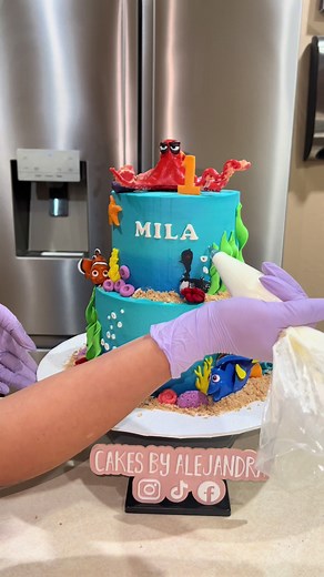 Finding Dory Cake Decorating | Under the Sea Themed Birthday Cake