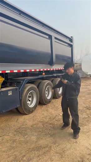 4-axle dump semi-trailer