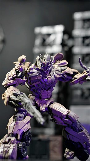 Lord Megatron awakening! It is time to retaliate, Optimus Prime here I come! #transformers