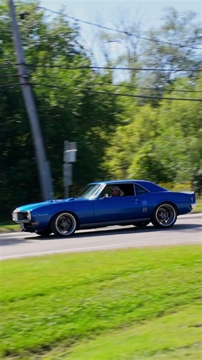 1968 Pontiac Firebird Pro Touring Buzz By! | Volo Museum V22410