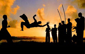 TUDO SOBRE CAPOEIRA: ORIGEM, ESTILOS, GOLPES E REGRAS | Dicas Educação Física