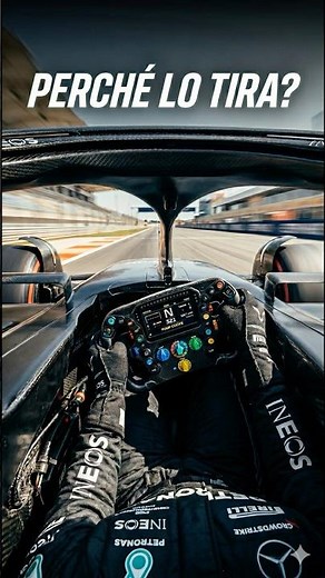Perché questo pilota TIRA il volante a 300 km/h? 🤯 (Sistema DAS)
