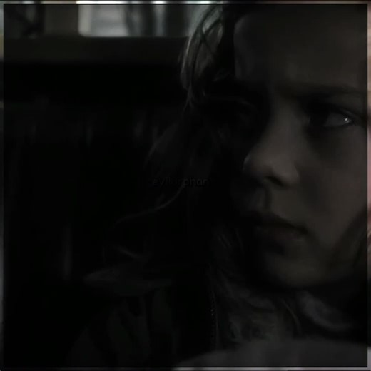 Max must have felt so betrayed...#foryoupage #foryou #fyp #foryouu #fypシ #viral #orphan #max #famous #movie #horror #thriller #backstabber #kesha #vic