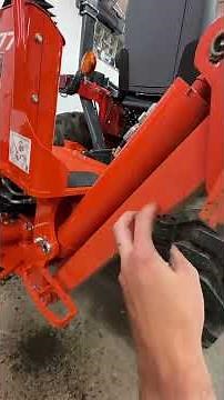 Kubota BH77 Backhoe Design Flaw!! #Kubota #Tractor #Backhoe