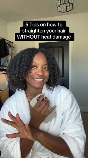 5 tips on how to straighten natural hair without damaging your curls!! #hairstraighteningtips #noheatdamage #naturalhairtips