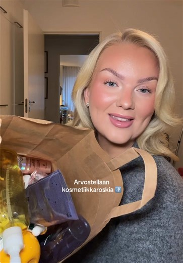 Tän videon tuotevinkit sä haluat tallentaa 😍 Tuotteet saatu markkinointitarkoituksessa: @La Roche-Posay @L’Oréal Paris @ACO Skincare @CeraVe @Kérastase @LUSH @Sol de Janeiro #kosmetiikkaroskat #kauneustiktok #meikkivinkit #ihonhoito #emptiesreview