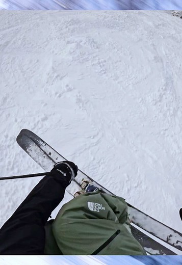Ben Richards bombing around the resort ❄️😮‍💨 #revelstoke #revelstoke #revelstokebc #skibc