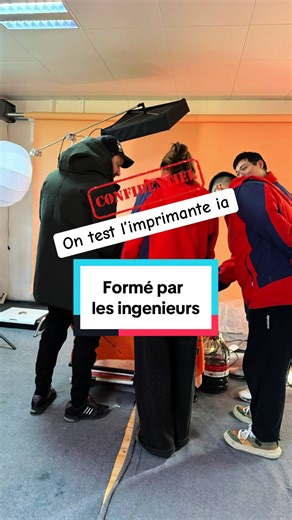 Je suis retourné en Chine pour ça : tester l’imprimante intelligence artificielle et améliorer mon sav. Ce matin là, j’ai eu la chance de tester cette nouvelle imprimante et d’être accompagné par les ingénieurs de notre fournisseur @Sunika Printer pour améliorer notre sav France. Encore une journée incroyablement productive à Zhenghzou en Chine 🤝 #laligneshop #imprimante #dtf #chine