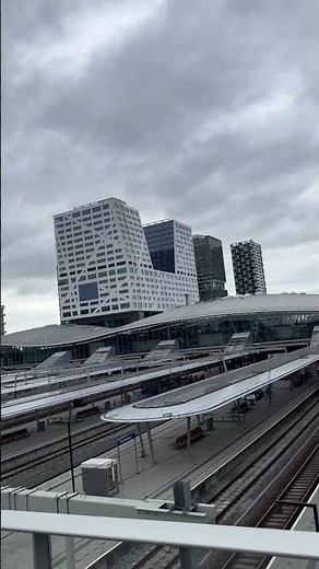Utrecht Central Station in Stunning Clear Weather | 4K Aesthetic Travel Reel 🌤️🚉