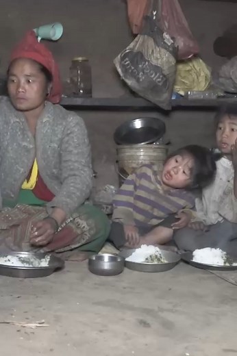 Cooking delicious food in village #villagelife #village #dailylife #rural #Cooking #eating #food | Alaina Ramirez