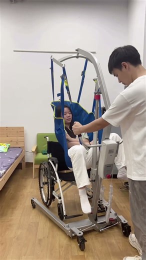 Product Link in Bio ( # 2461 ) ▶️ Electric Patient Mobility Adjustable Full Body Lift Machine