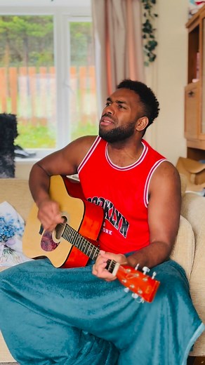 Matau dina na tuvani ni qaqa ni sere Tamaqu 💯 💯 Dra Gon Dua na siga nikua au vananumi kemudou kina na tamaqu. Loloma ciri yawa yani 🙏🏼😇 | Lica Navaka