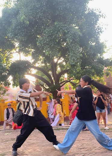 Tum Hi Din Chadhe: A Bollywood Dance Experience
