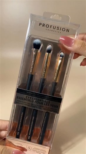 Profusion Cosmetics on Instagram: "Seamless skin? Snatched shadows? Say less!✨ Our Artistry Essentials Face + Eye Brush Sets bring pro-level precision to every routine!💫​ ​ Flawless base ✔️ Eye precision ✔️ Ultra-soft vegan bristles ✔️ Available to shop at your favorite spots @walmart | @walmartcanada | @amazon"