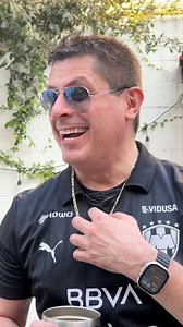 Salí en el catálogo de Lozano Garza Joyeria !!!! Muchas gracias😎 | Luis Carlos Ortiz