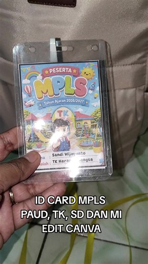 ✨ Desain Id Card MPLS Ter-Gemes Tahun Ini! ✨ Bisa untuk PAUD, TK, SD, hingga MI. Editnya gampang banget pakai Canva, tinggal masukin nama & sekolah aja! 📥 Cara download: langsung cek link di bio atau tulis di kolom komentar kalau kamu