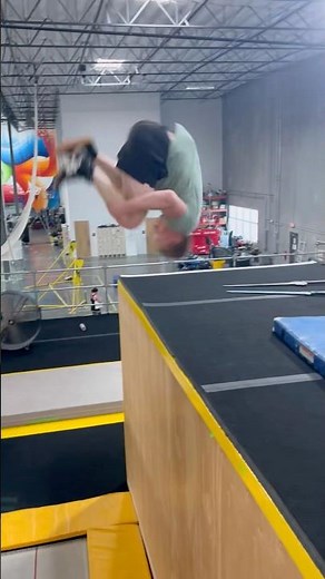 DOUBLE FRONTFLIP BALLOUT On TRAMPWALL 🔥 Gymnast Training Las Vegas Circus Center