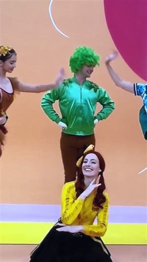 When you spot Gen 1 of the tree of wisdom.. very tame in the beginning. #wiggle #wiggles #wigglestok #treeofwisdom