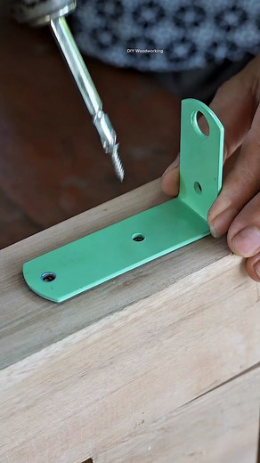 Simple tips for tensioning steel wire #diy #tips #viral | Diy wood working