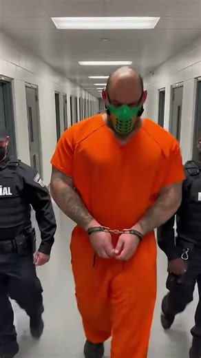 The Camera Got Too Close… He Didn’t Look Away 😳