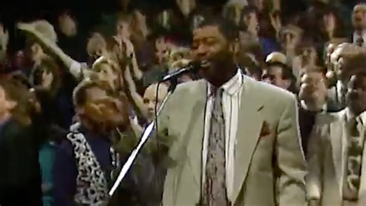 Watch the full "Lift Him Up" Concert by Ron Kenoly Ministries (Official) on the Integrity YouTube Channel CLICK HERE ✨ https://www.youtube.com/live/HwwmPcEYEQk?feature=share | Integrity Music