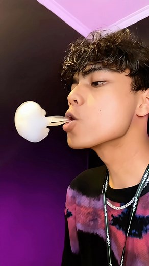 Ridwan saputra on Instagram: "This is so Satisfying 殺 ini dia JOIWAY GALAXY Glow in the Dark , kalian sudah bisa dapatkan di \/apestore atau e-commerce JOIWAY dengan cara tap link di bio instagram @joiway_id . harga ? Cuma 200k aja kok dan udh lifetime warranty juga #JOIWAY #BERALIHKEJOIWAY #JOIWAYGALAXY"