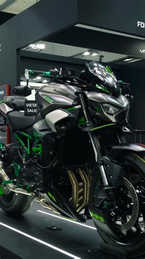 Puig | Motorcycle accessories | KAWASAKI Z900 ‘25 by Puig! 🚀 An incredible bike becomes even better with all the new Puig hi tech parts! Improved performance,... | Instagram