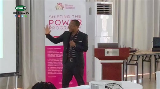 Bungwe la Tilitonse Foundation lalimbikitsa nzika za dziko la Malawi kuti zizikhala patsogolo polimbikitsa ntchito zotukula dziko lawo posadalira thandizo lochokera ku mabungwe kapena mayiko akunja. Mkulu oyendetsa ntchito za Tilitonse Foundation ku Malawi a Robert White, ndi omwe amalankhula izi mu mzinda wa Lilongwe, pa maphunziro a atolankhani pa momwe angathandizile kufalitsa mauthenga olimbikitsa amalawi potengapo gawo pazinthu ndikusadalira kwambiri thandizo lochokera ku maiko akunja. A Ro