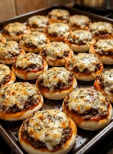 "My neighbor tried it and literally walked back to ask if I had more. That’s when I knew I did something right." Full recipe 👇 💬 | Mama's Cooking Recipes