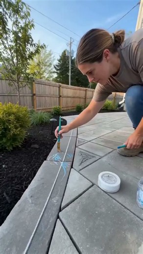 They Turned This Empty Backyard Into a STUNNING Patio 😱🔥