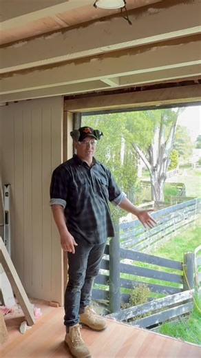 Who would have thought cutting a huge hole into the shed would make such a massive difference? The weather was epic, and we finally plucked up the courage to rip into the shed and install the villa doors into my art space. I looooooove it so much! Thanks, D, for bringing light into my studio. Next up: painting my brand new, second hand doors🥰. | The Current Place