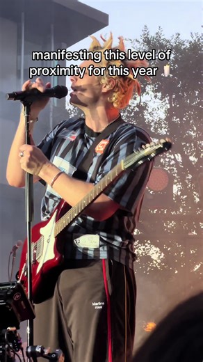 Capturing Moments with 5 Seconds of Summer