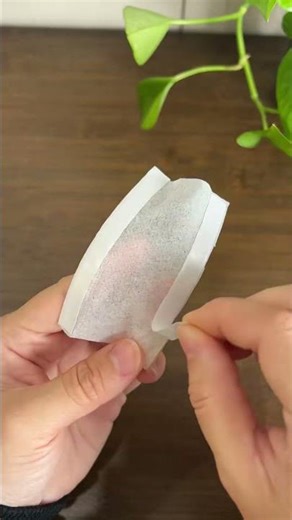 Make a homemade firework with a sealed plastic bag and surprise your mom