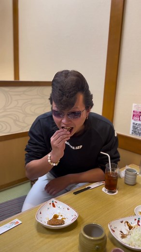 手羽先の簡単な食べ方しってた？ とある撮影で名古屋に上陸⚡️#名古屋 #名古屋グルメ #手羽先の食べ方