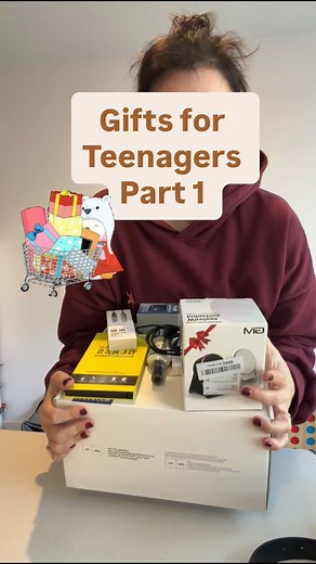 🎁 GIFT IDEAS FOR TEENS. ❤️ Part one This one is pretty tech heavy but they’re all affordable and will definitely be appreciated by a kid who uses any kind of tech. Comment TEENAGER for the link #stockingstuffers #stockingstufferideas #presentsforteens #giftsforteenagers #teengiftideas #amazonfinds #amazonmusthaves # | Stefanie Preissner